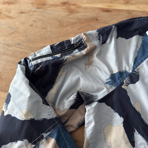 Canada Goose Faber Print Utility Bomber - Size Large - Picture 5 of 15